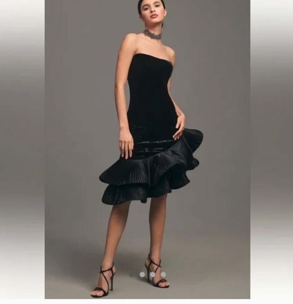 NEW NWT Anthropologie Strapless Ruffle Hem Dress Black Size US 12